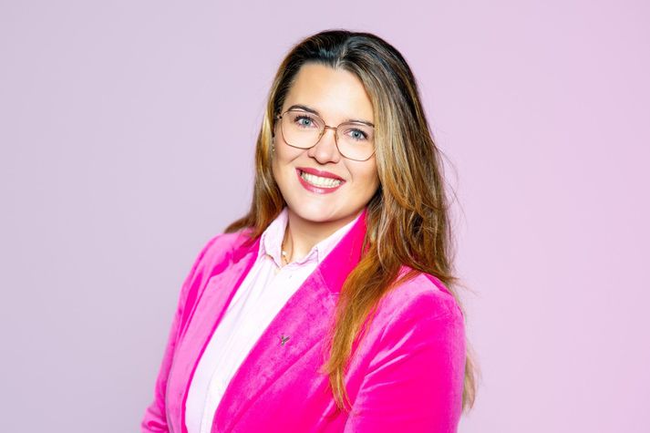 Guðbjörg Oddný er bæjarfulltrúi og samskiptastjóri.