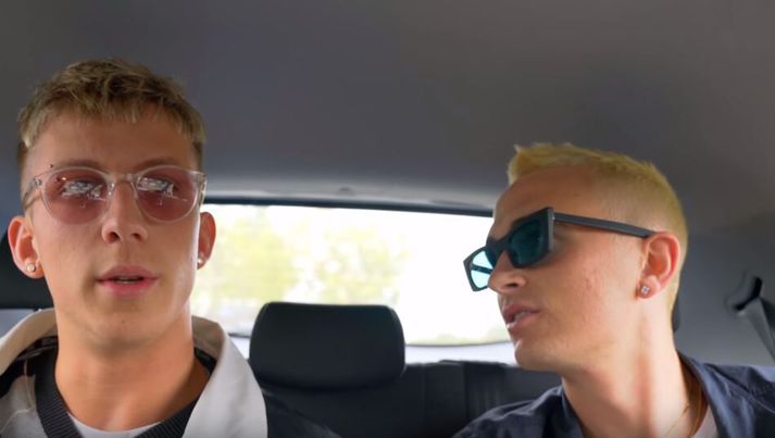 Brynjar segir vináttu milli hans og Arons enn til staðar, þrátt fyrir að Aron hafi sagt skilið við ClubDub.
