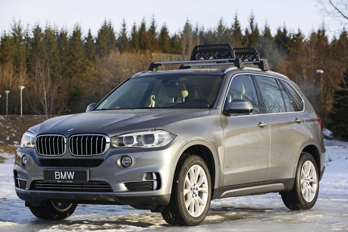 BMW X5 seldist eins og heitar lummur í fyrra og á vænan hlut í miklum hagnaði BMW.