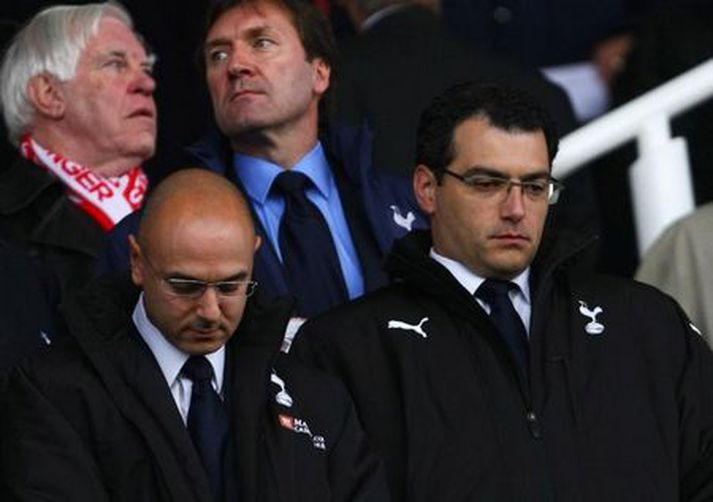 Daniel Levy og Damien Comolli þungir á brún á leik Tottenham og Stoke um helgina.