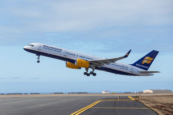 Sætanýting Icelandair í millilandaflugi nam 83,1% í síðasta mánuði samanborið við 79,8% í september  2014.