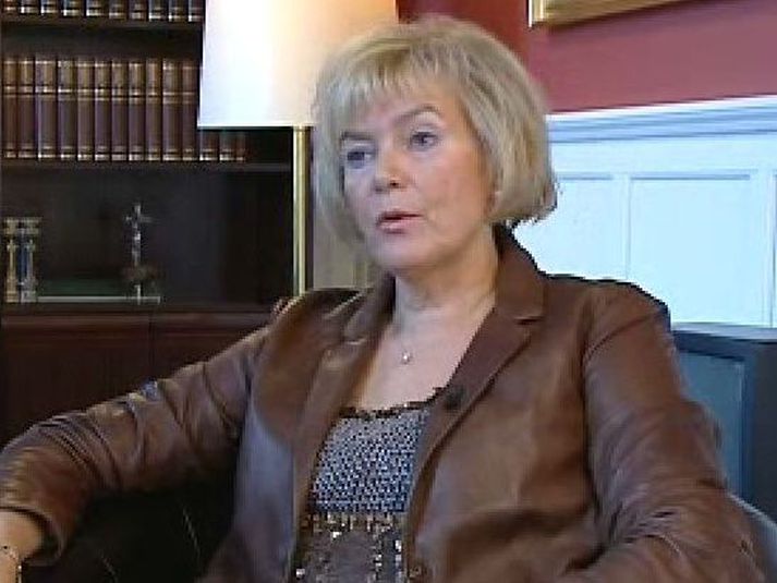 Sólveig Pétursdóttir fyrrum dómsmálaráðherra og síðar forseti alþingis er efst á listanum en í lok júlí 2007 var hámarksstaða tengd henni 3.635 milljónir króna.