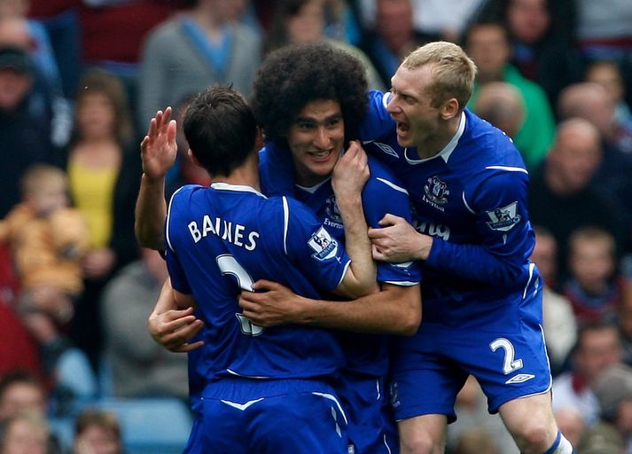 Baines, Fellaini ásamt Tony Hibbert á góðri stundu.