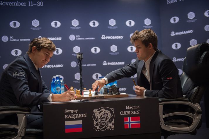 Sergey Karjakin og Magnus Carlsen.