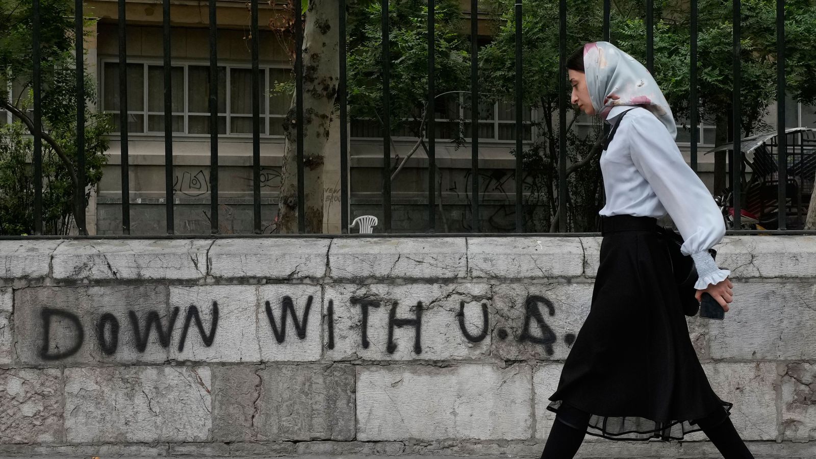 Trump segir komið að Írönum að hringja