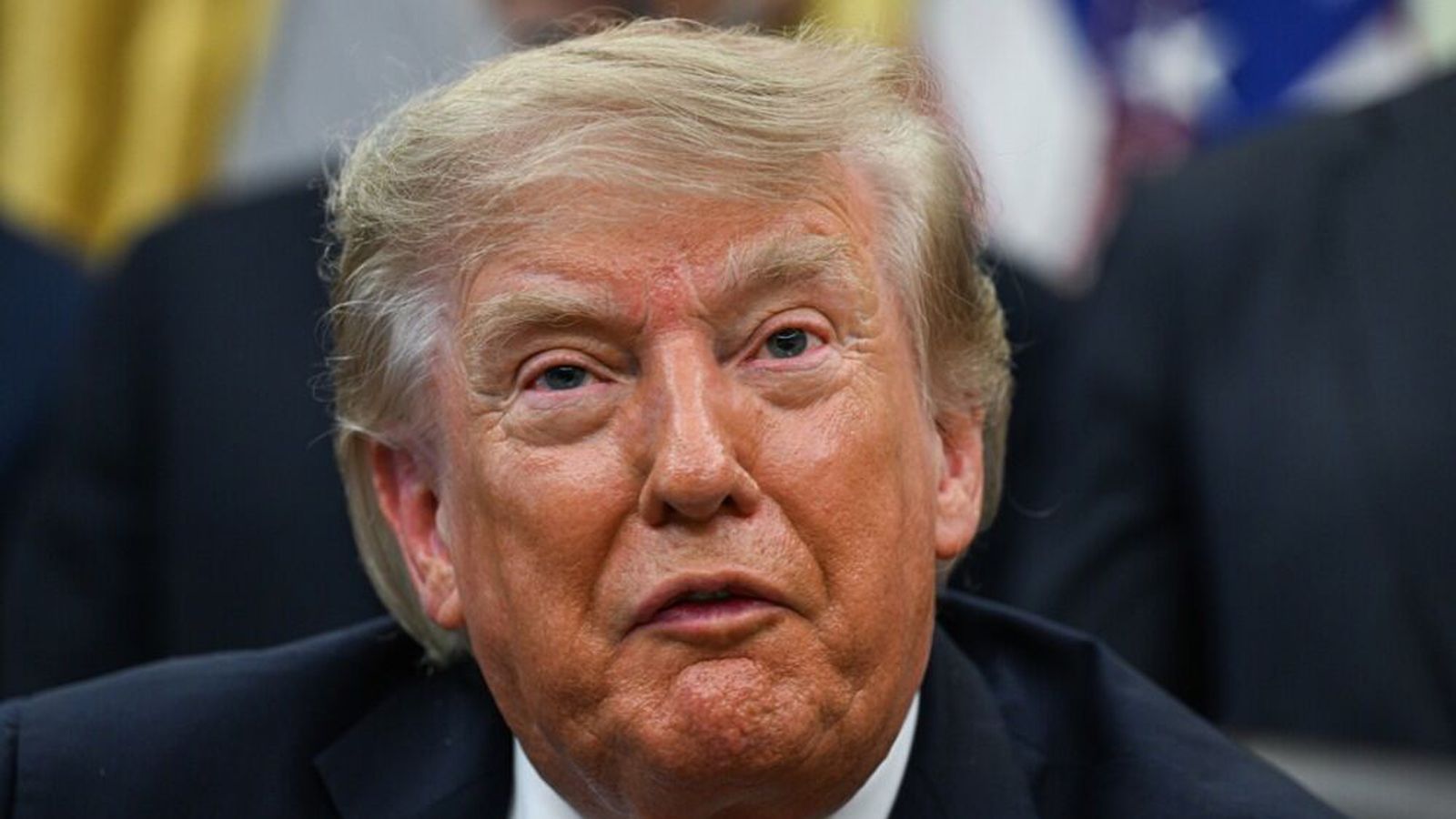Spyr hvort breyta ætti heitinu í Trumpsund