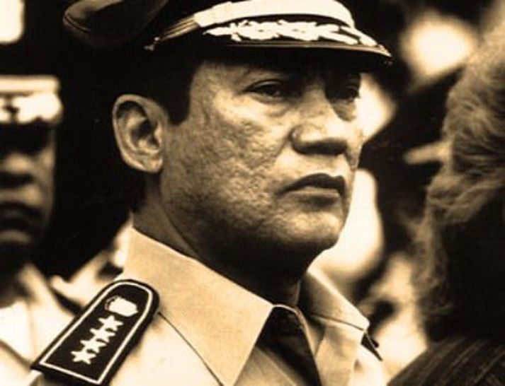 Noriega.