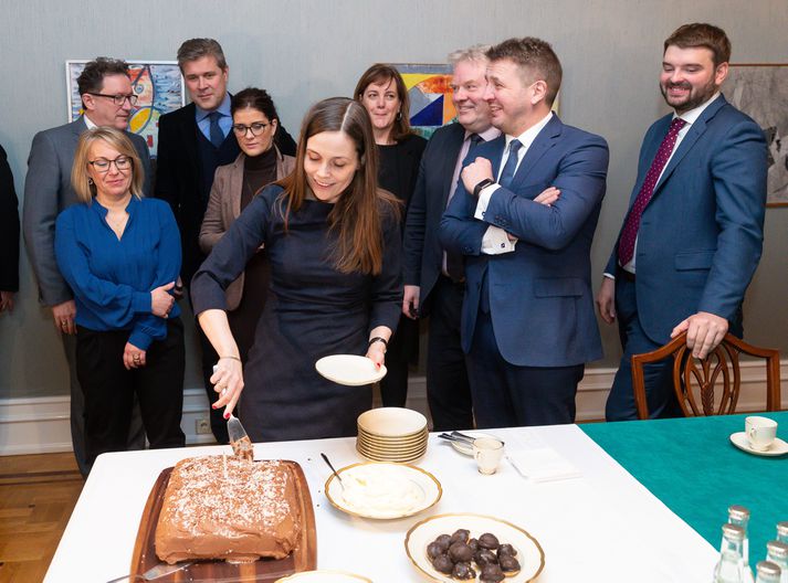 Ríkisstjórn Katrínar Jakobsdóttur fagnaði eins árs afmæli sínu í nóvember síðastliðnum með kökuboði í Ráðherrabústaðnum.