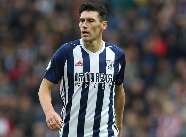 Gareth Barry í einum af sínum 653 leikjum í ensku úrvalsdeildinni.