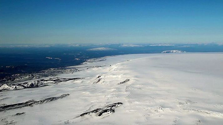 Ómar Ragnarsson tók neðangreinda mynd á flugi sínu yfir Bárðarbungu á Vatnajökli.