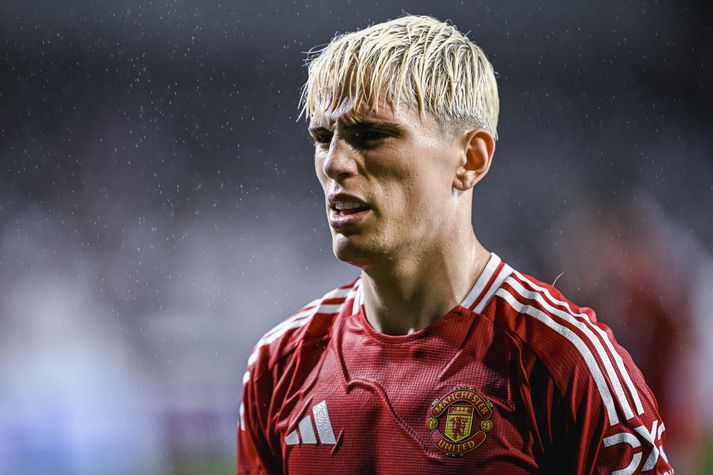 Alejandro Garnacho var með Manchester United í ferðinni til Asíu en hann var ekki til mikillar fyrirmyndar í samskiptum sínum við asíska stuðningsmenn félagsins.