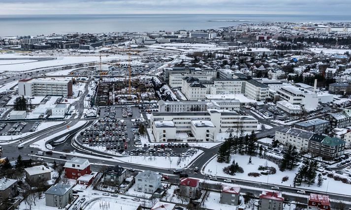 37 liggja inni á Landspítalanum með Covid-19.