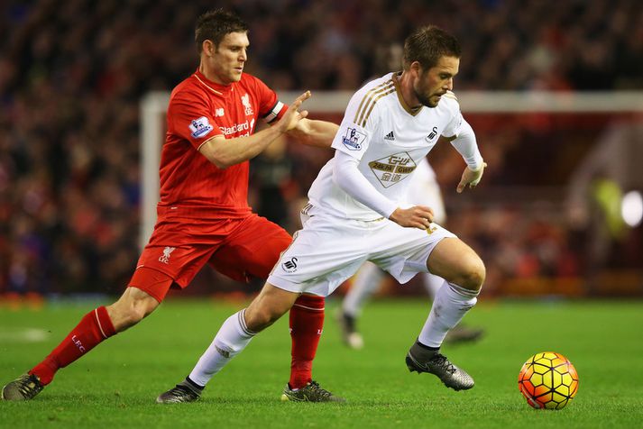 Gylfi Þór Sigurðsson í leik gegn Liverpool.