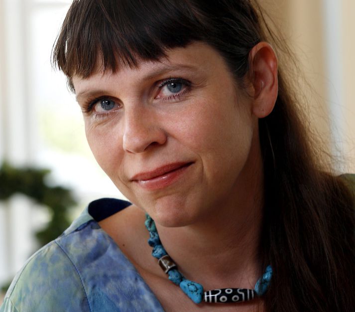 Birgitta hefur verið kvikmyndagerðarfólkinu innan handar.