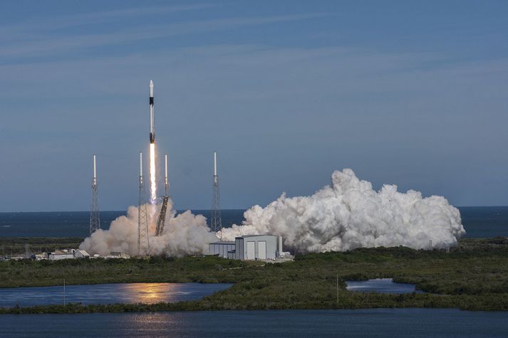 Þetta var í fyrsta sinn sem SpaceX notaði sömu eldflaugina í þriðja sinn.