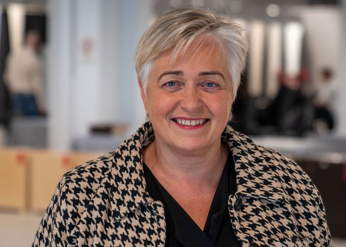 Það er brjálað að gera í Hlíðasmára 1 en þar geta kjósendur kosið í utankjörfundaratkvæðagreiðslu. Sýslumaðurinn hefur gripið til ráðstafana til að anna eftirspurninni.