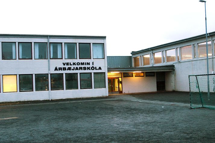 Lögreglan minnir ökumenn á að aka hægar og sýna meiri tillitssemi.