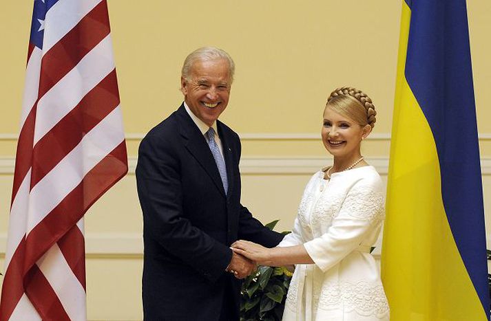 Biden og Timosjenkó Varaforseti Bandaríkjanna ásamt Júlíu Timosjenkó, forsætisráðherra Tékklands.fréttablaðið/AP