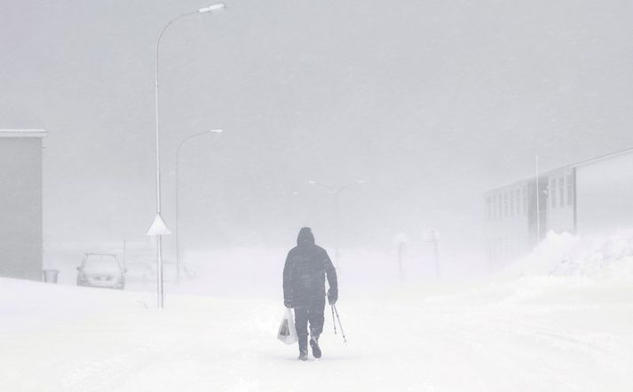 Icy patches and snowfall are to be expected in North and East Iceland.