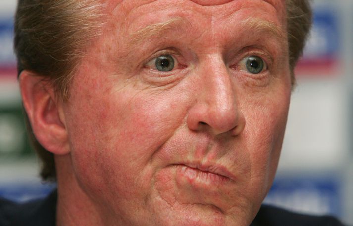 Steve McClaren reyndi að fá Carragher til að skipta um skoðun en  án árangurs.