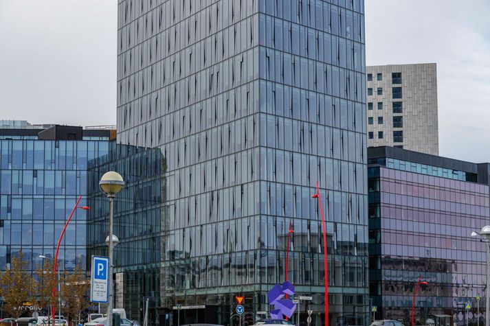 Líkamsárásin var framin í bílakjallara Höfðatorgs á mótum Katrínartúns og Borgartúns.