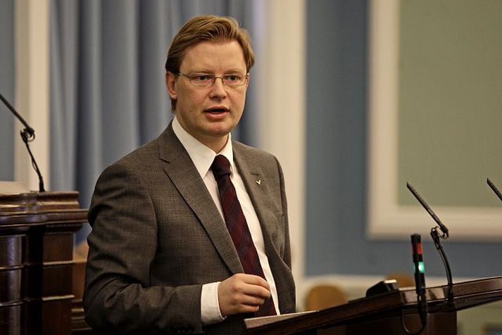 Sigurður Kári Kristjánsson. Þingmaðurinn segist telja að hann hafi veitt fullnægjandi upplýsingar um styrktaraðila sína, enda hafi hann fengið lægri styrki en ýmsir aðrir. fréttablaðið/valli