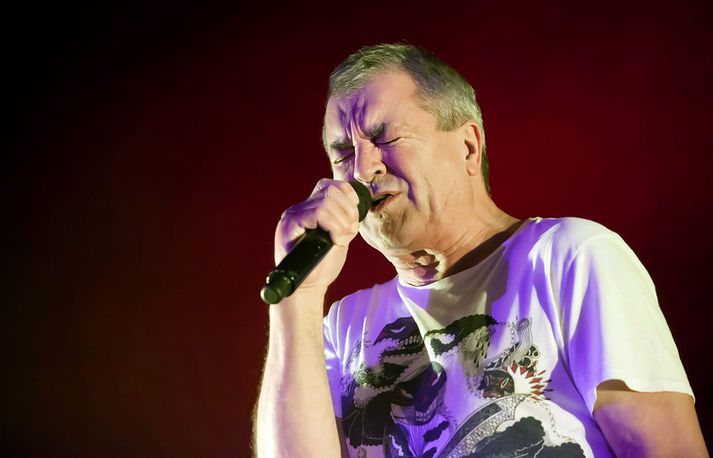 Ian Gillan og félagar verða ekki í Höllinni í júlí.