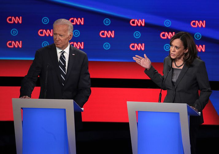 Joe Biden og Kamala Harris í kappræðum fyrr í vetur.