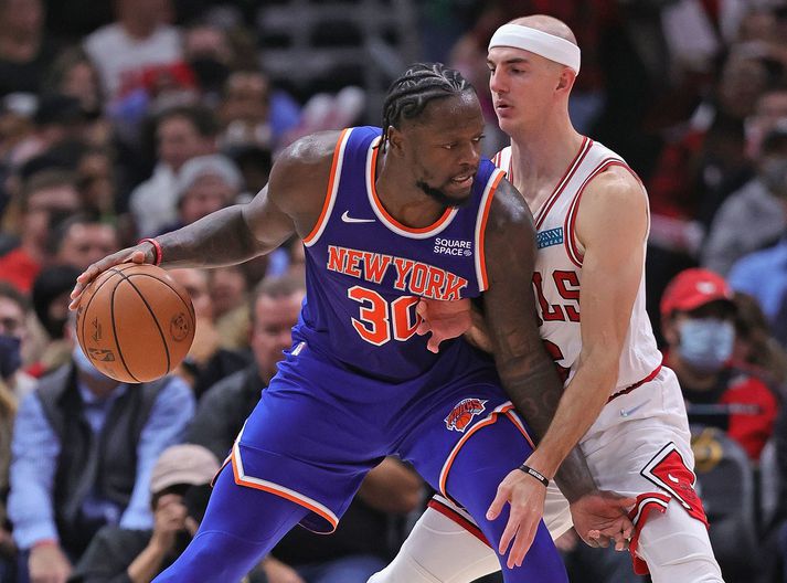 Julius Randle og félagar í New York Knicks eru í beinni í kvöld.