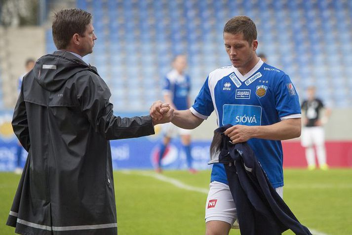 Bjarni og Jóhannes Karl Guðjónssynir hafa átt erfitt uppdráttar í sumar.