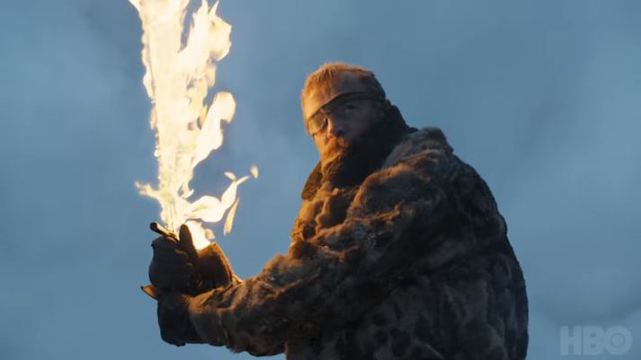 Beric Dondarrion með logandi sverð, spennandi!