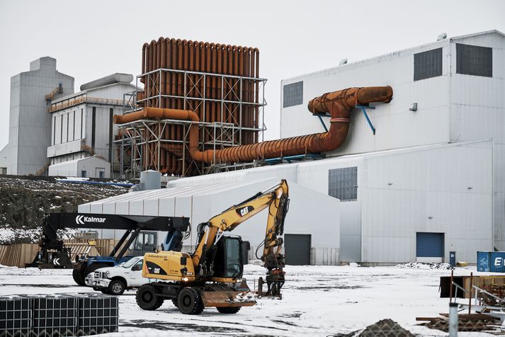 Engin starfsemi verður í verksmiðjunni fyrr en skilyrði Umhverfisstofnunar hafa verið uppfyllt.