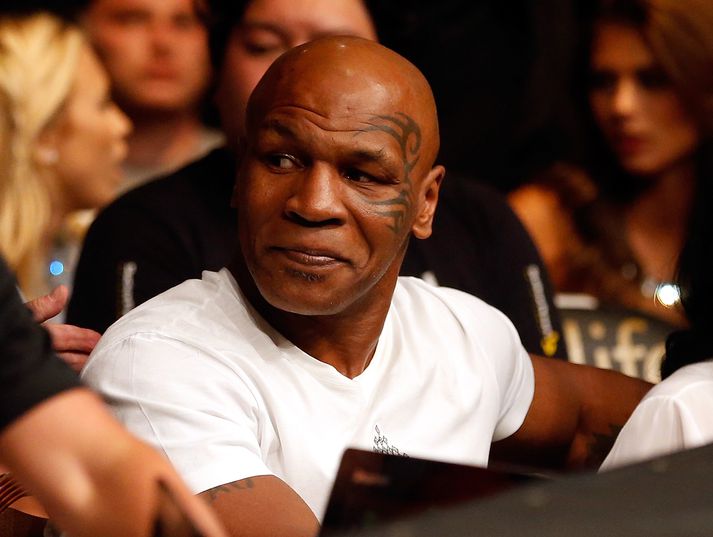 Mike Tyson er fastagestur á UFC-kvöldum.