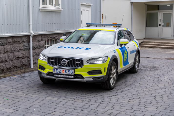 Lögregla sinnti ýmsum verkefnum í nótt sem var þó frekar tíðindalítil.