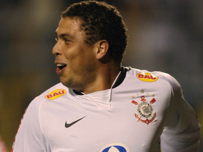 Brasilíumaðurinn Ronaldo er búinn að skora 16 mörk fyrir Corinthians.