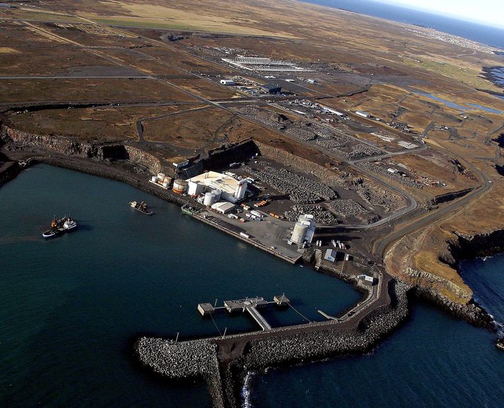 AGC telur sig hafa fengið loforð á lóð við Helguvík sem Thorsil fékk úthlutað.