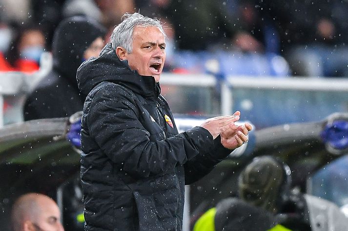 José Mourinho þurfti að skreppa í skóbúð í morgun.