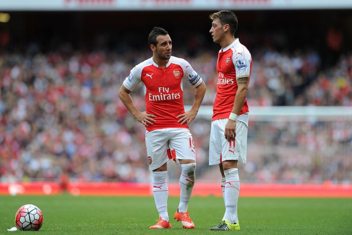 Santi Cazorla og Muset Özil.