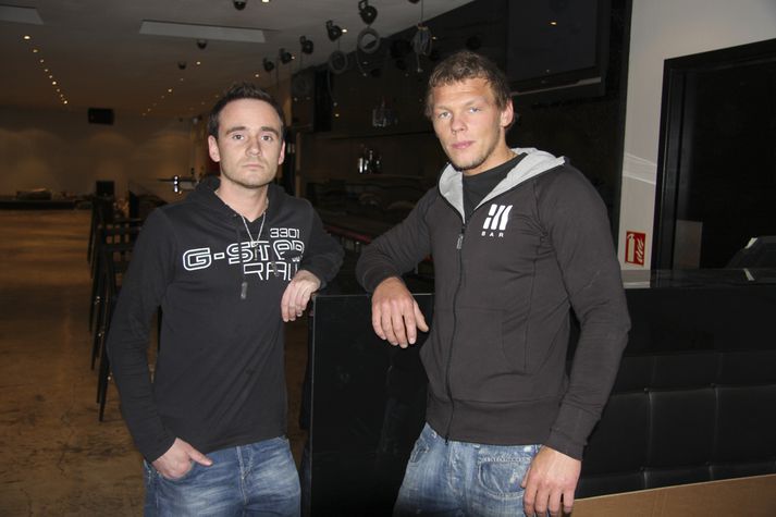 Eigendur 800 bar á Selfossi. Eiður Birgisson (til vinstri) og Árni Steinarsson.