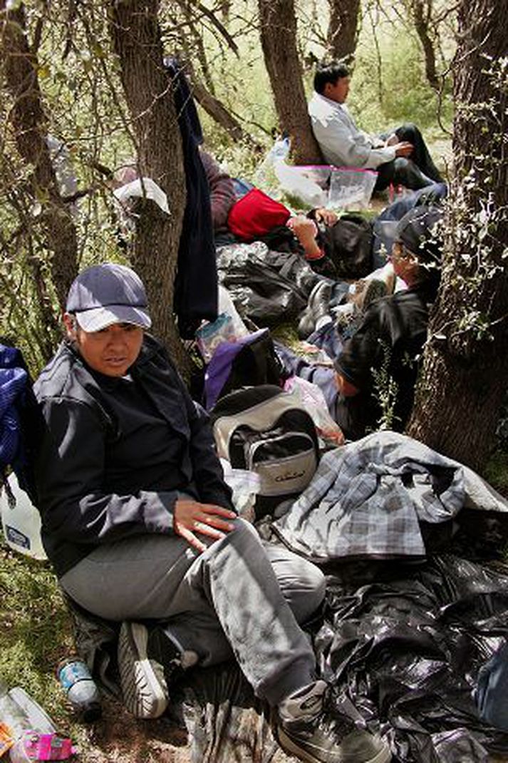 Beðið færis. Bandaríski draumurinn lifir góðu lífi í Mexíkó. Aldrei áður hafa jafn margir reynt að komast yfir landamærin.