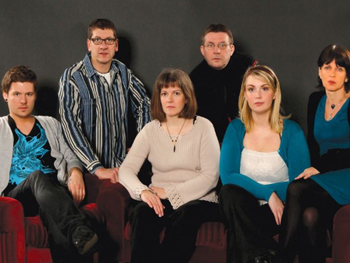 Starfsfólk Bæjarins besta í dag. F.v. Birgir Örn Sigurjónsson, Halldór Sveinbjörnsson, Helga Einarsdóttir, Sigurjón J. Sigurðsson, Thelma Hjaltadóttir og Friðrika Benónýsdóttir.