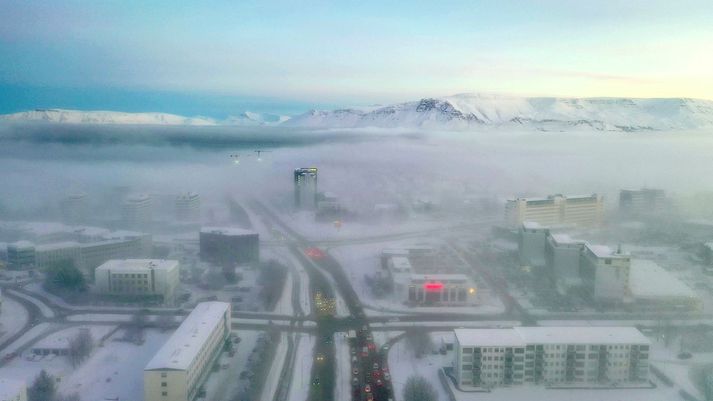 Kringlumýrarbraut verður lokuð á milli Kauphallarhússins og Valhallar í Reykjavík.