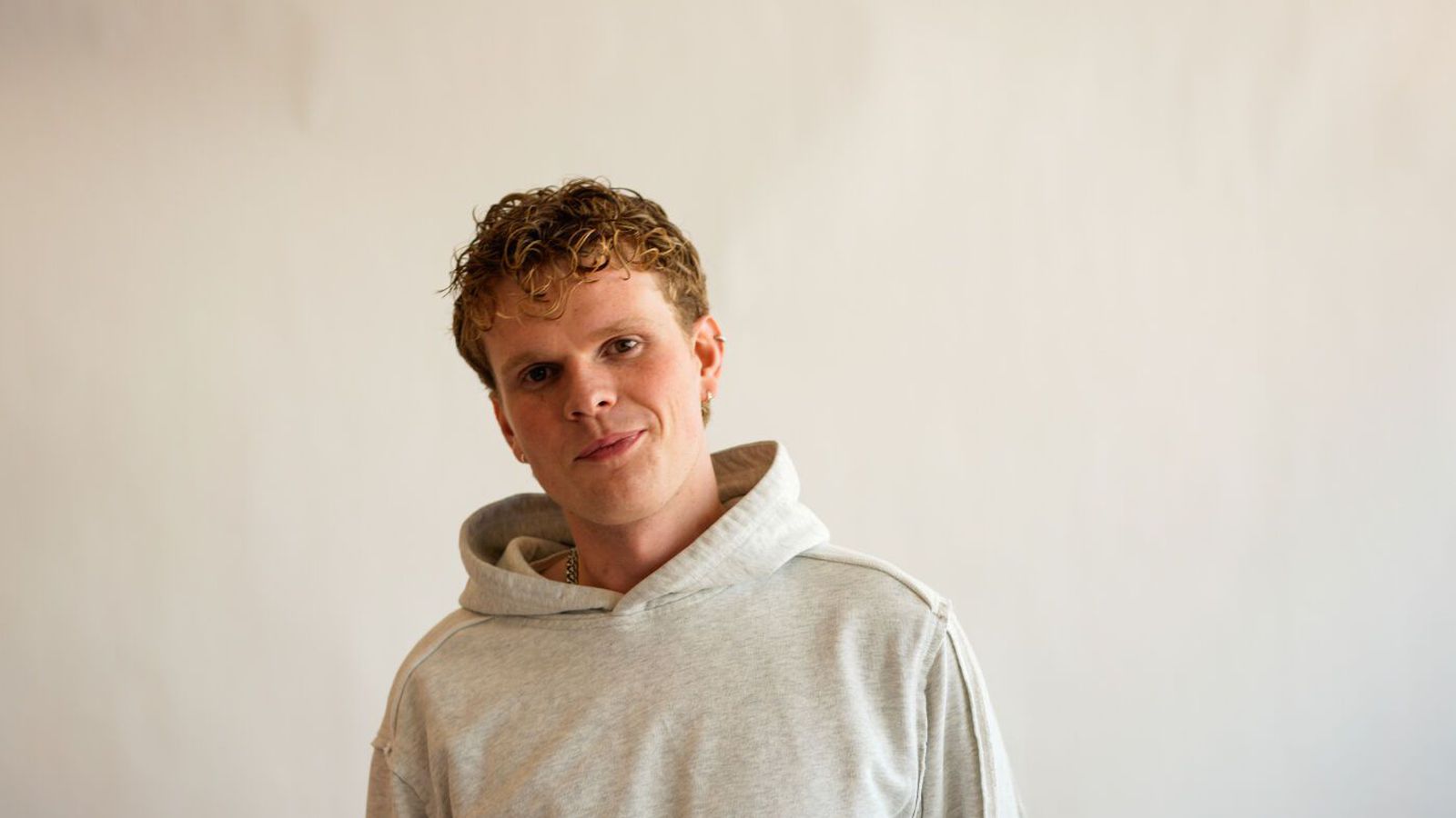 Feiminn í æsku en fann sig í tískunni