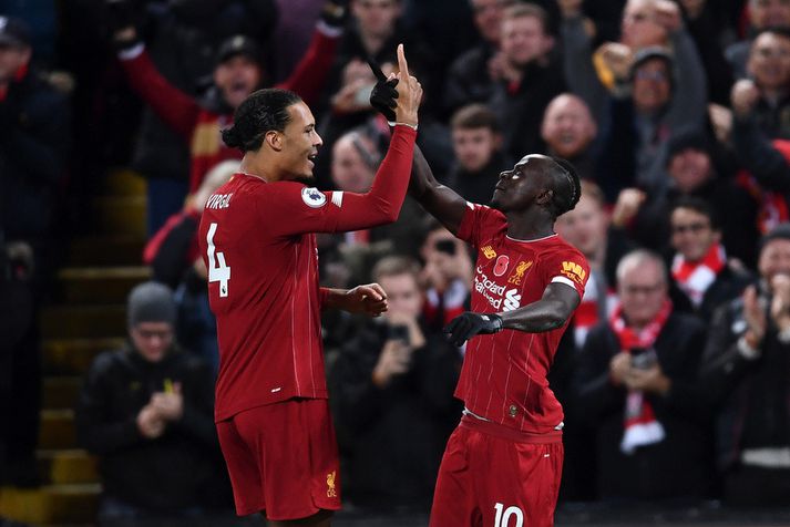 Sadio Mane og Virgil Van Dijk fagna marki.