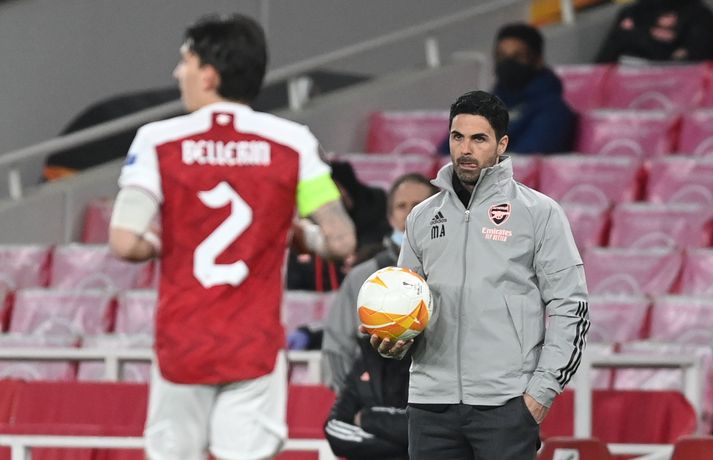 Mikel Arteta á hliðarlínunni í kvöld.