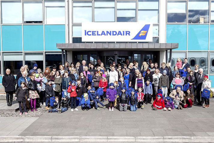 Styrkþegar ásamt stjórnendum Vildarbarna við úthlutun í gær.