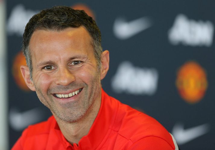 Giggs á blaðamannafundinum í morgun.