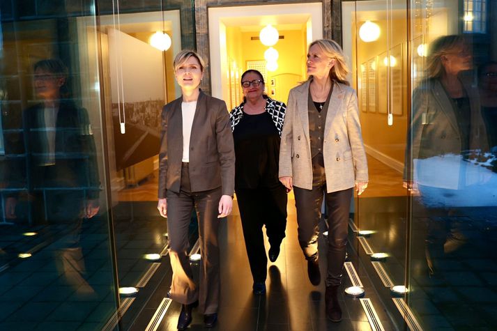 Kristrún Frostadóttir, Inga Sæland og Þorgerður Katrín Gunnarsdóttir, formenn ríkisstjórnarflokkanna.