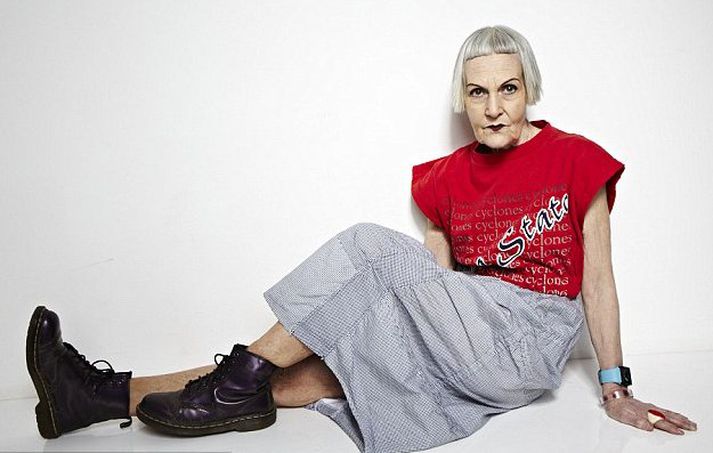 Jean Woods elskar Dr. Martin skó og er með klippingu samkvæmt nýjustu tísku.