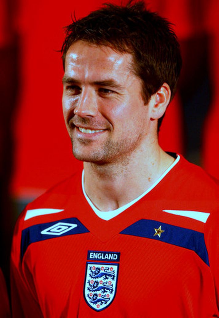 Michael Owen í nýjan landsliðsbúningnum.